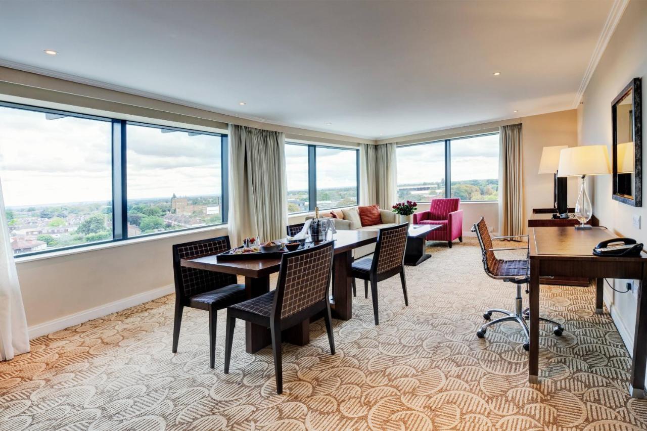 London Twickenham Stadium Hotel, A Member Of Radisson Individuals Exterior photo