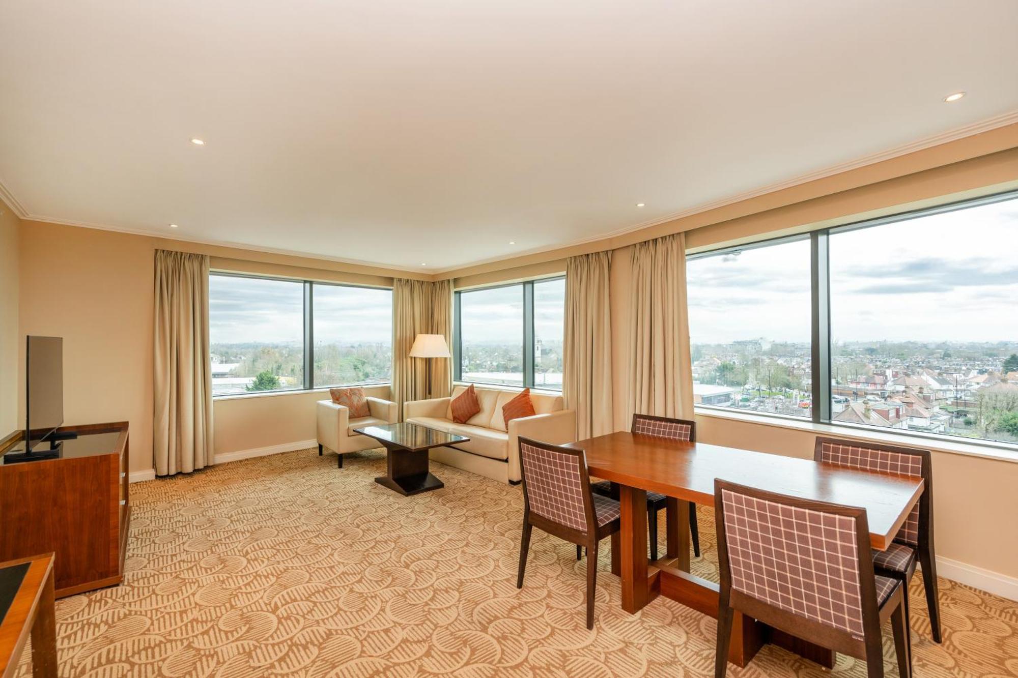 London Twickenham Stadium Hotel, A Member Of Radisson Individuals Exterior photo