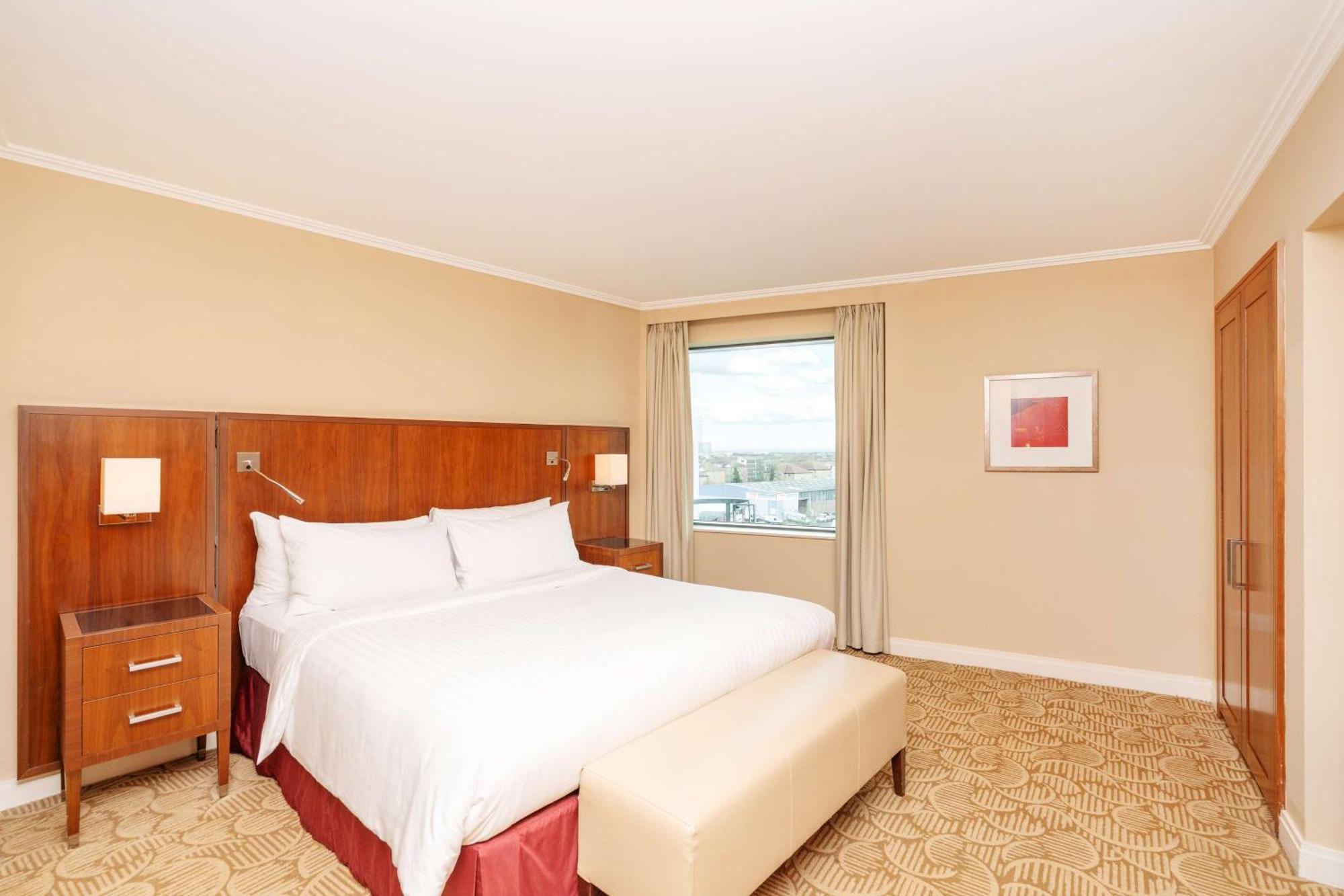 London Twickenham Stadium Hotel, A Member Of Radisson Individuals Exterior photo