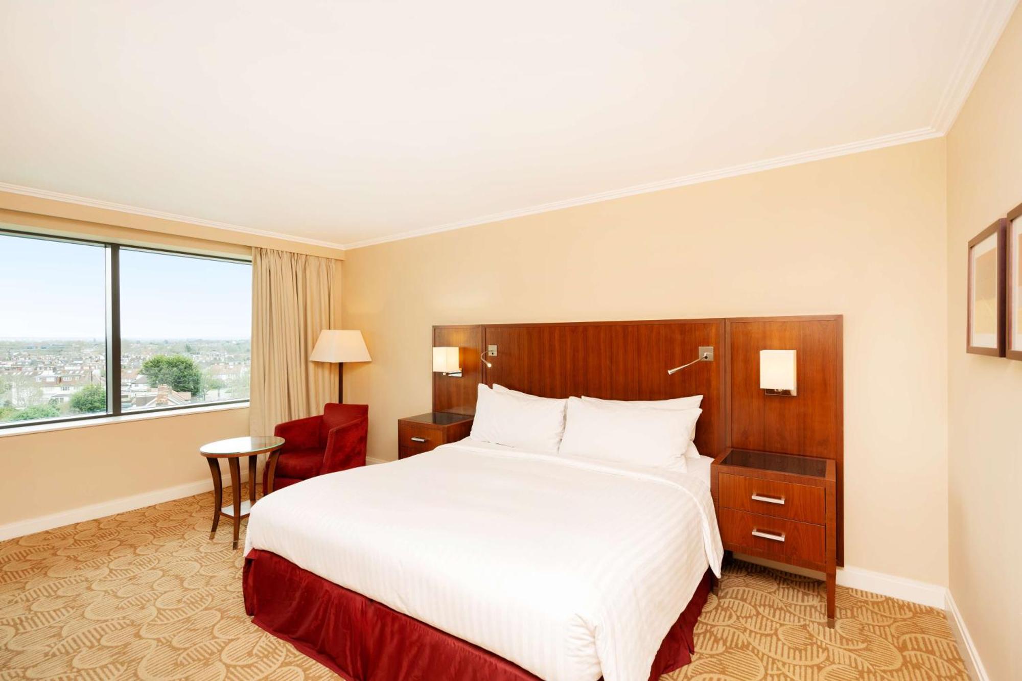 London Twickenham Stadium Hotel, A Member Of Radisson Individuals Exterior photo
