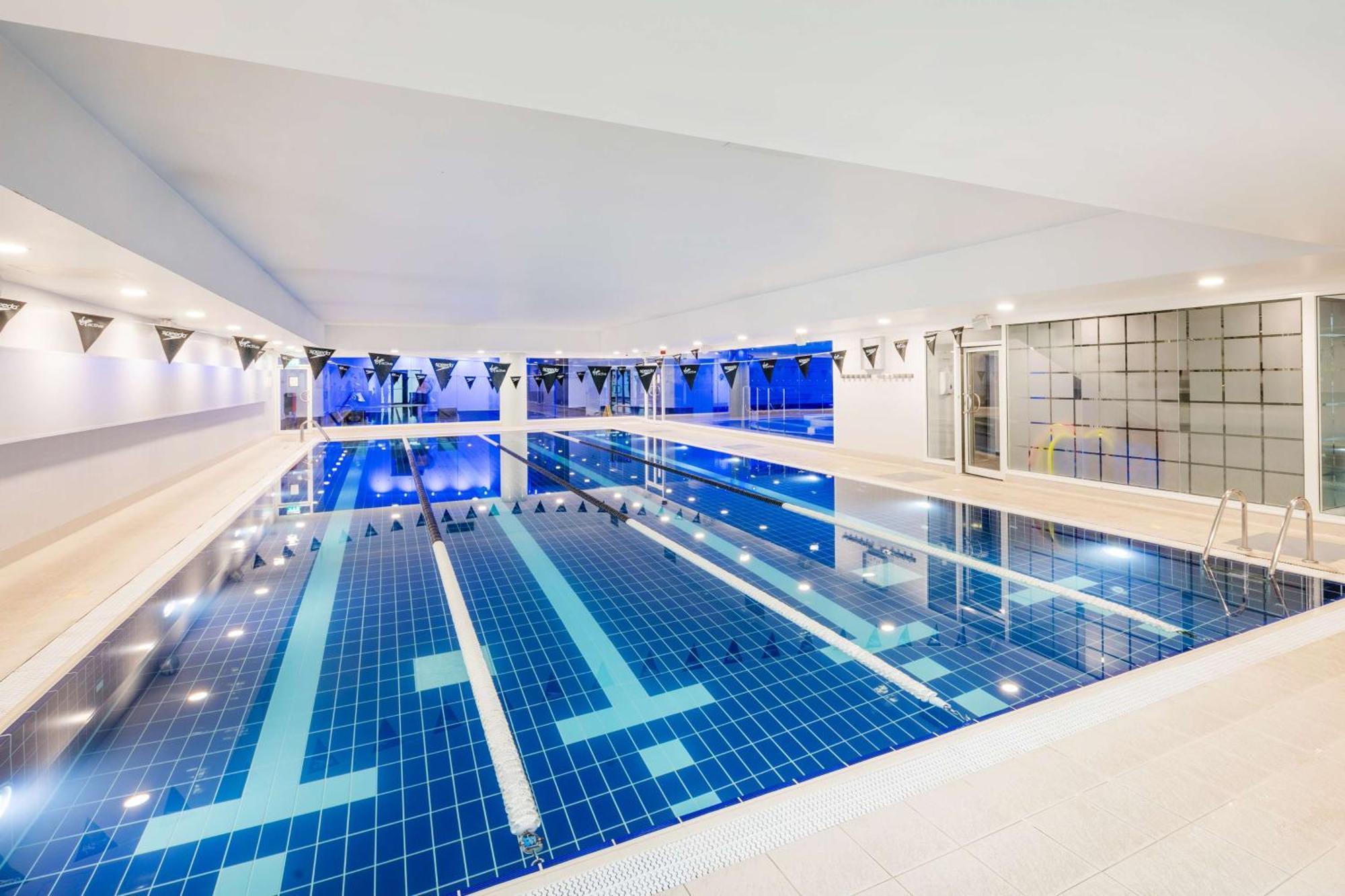 London Twickenham Stadium Hotel, A Member Of Radisson Individuals Exterior photo
