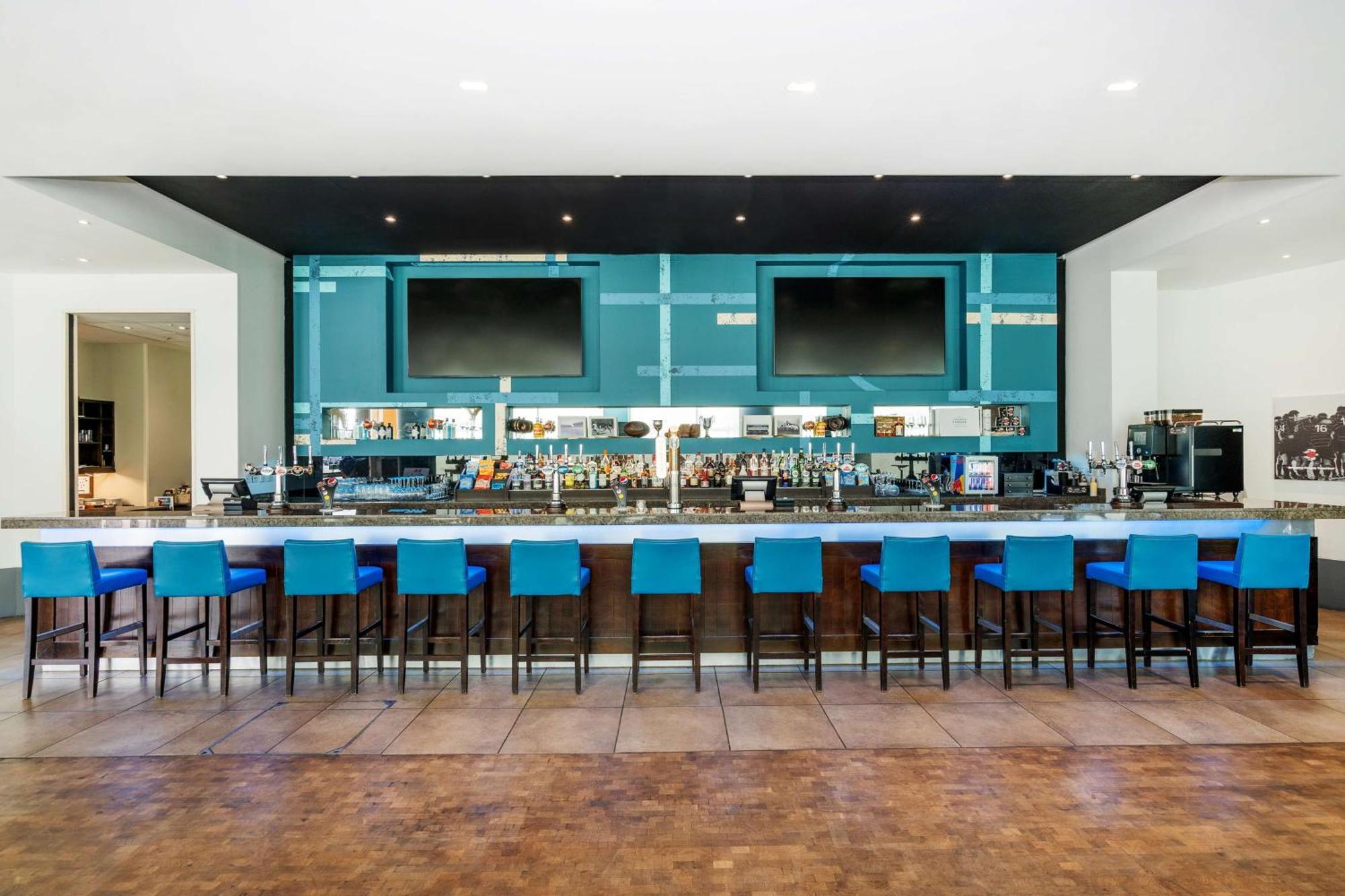 London Twickenham Stadium Hotel, A Member Of Radisson Individuals Exterior photo